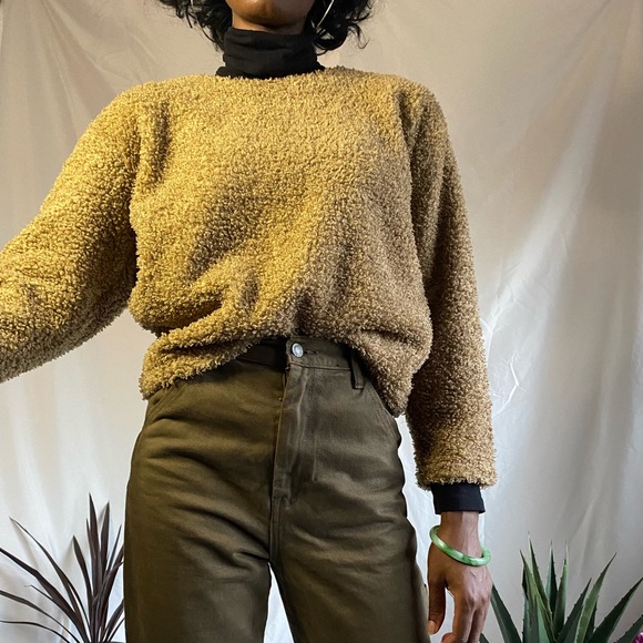 Uniqlo Fuzzy teddy beige sweater - Picture 5 of 6